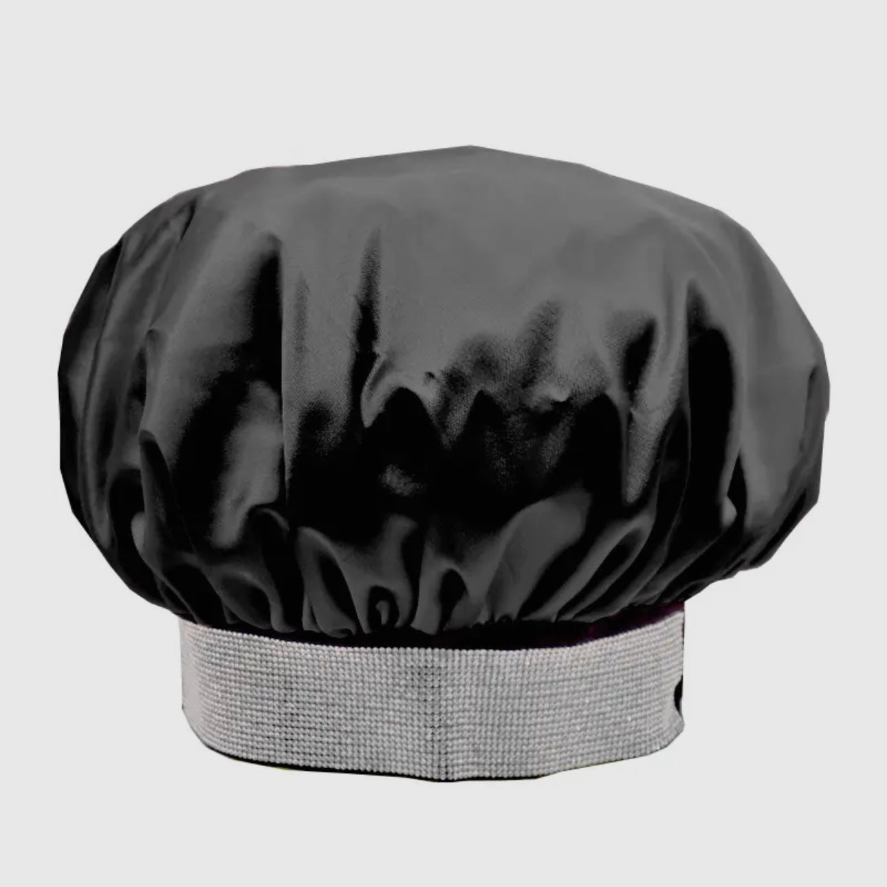 BONNET EN SATIN